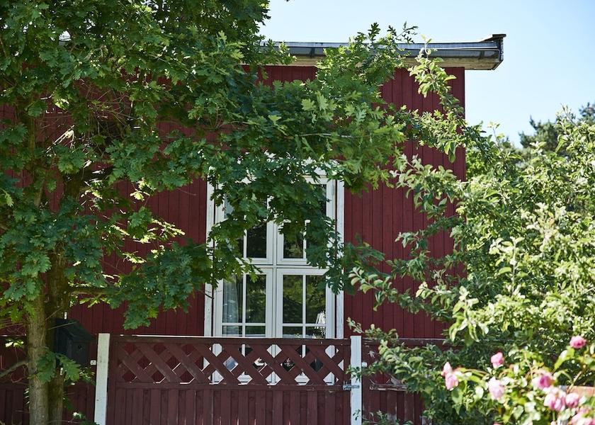 Hovedstaden Ronne Exterior Detail