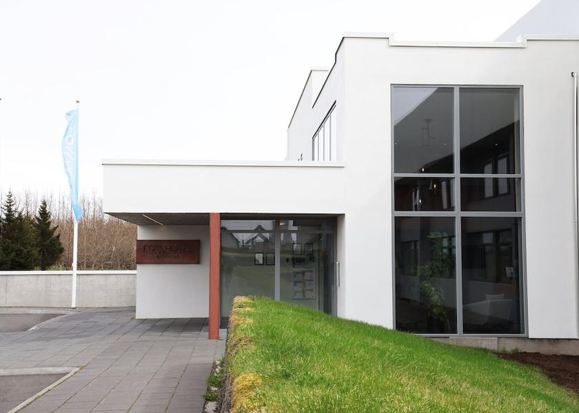 Western Region Borgarnes Front of property