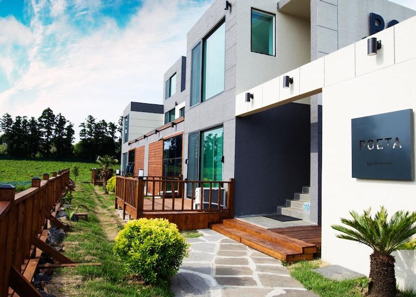  Seogwipo Exterior Detail