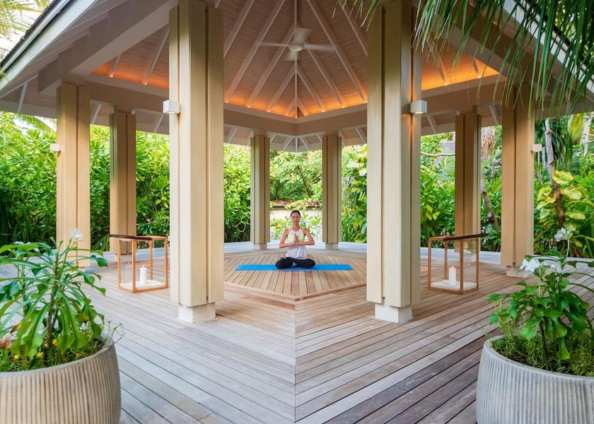 South Nilandhe Atoll Maagau Island Yoga