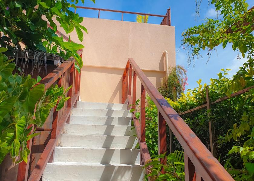 South Ari Atoll Omadhoo Interior entrance