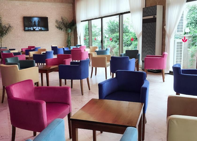 Izmir Menderes Lobby