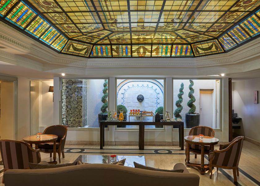 Île-de-France Paris Lobby