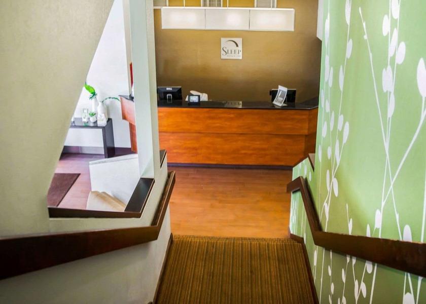 Virginia Fredericksburg Lobby