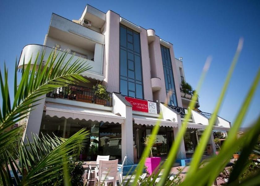 Calabria Montalto Uffugo Facade