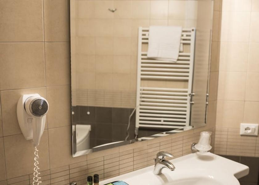 Emilia-Romagna Cavriago Bathroom