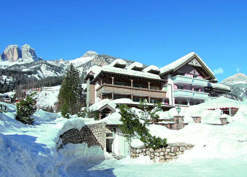 Trentino-Alto Adige Campitello di Fassa Facade