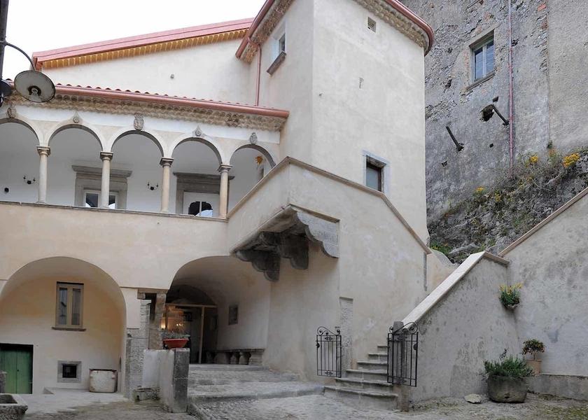 Campania Montesano Sulla Marcellana Exterior Detail