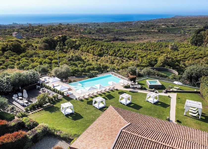 Sicily Santa Venerina Exterior Detail