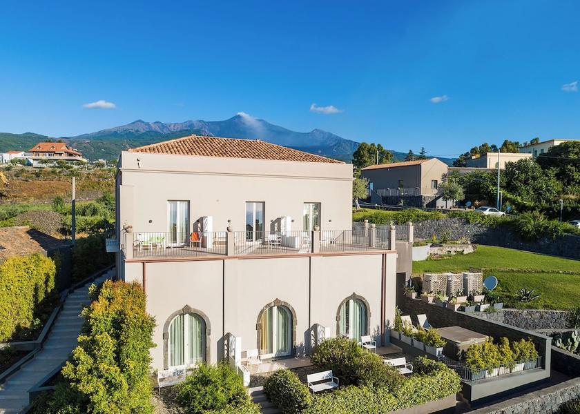 Sicily Santa Venerina Terrace