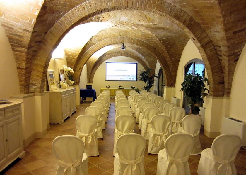 Tuscany Ponsacco Meeting Room