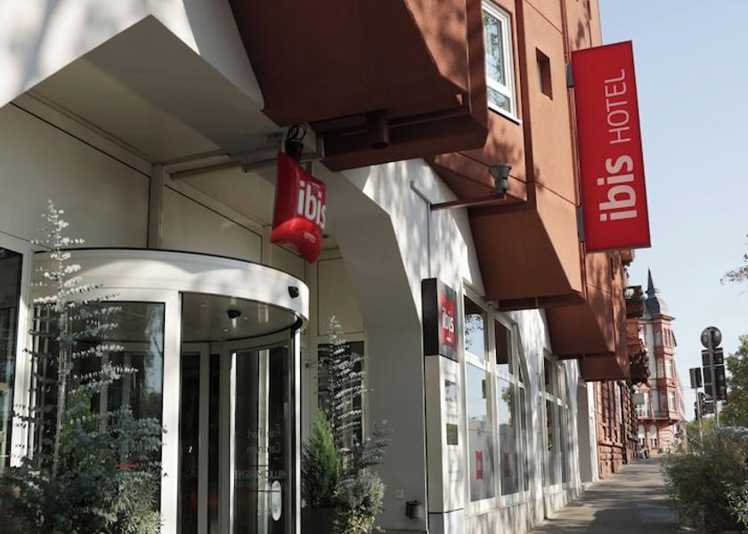 Hessen Frankfurt Front of property