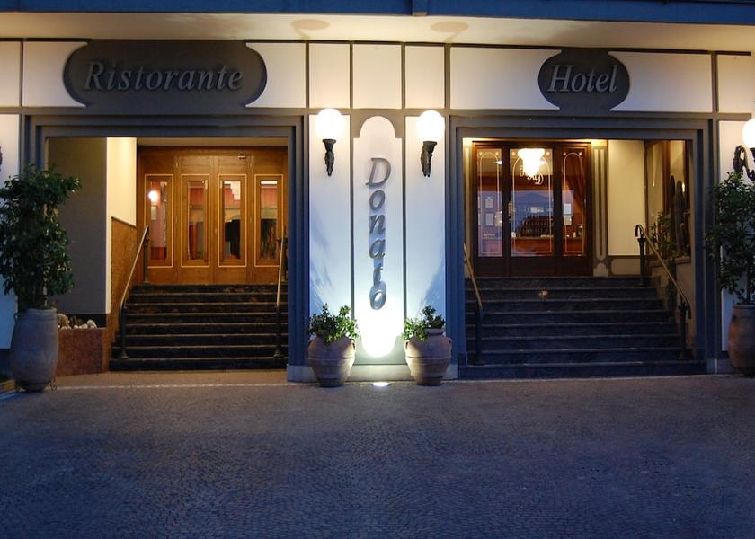 Campania Calvizzano Entrance