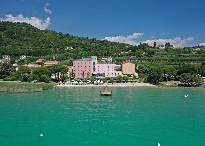 Veneto Bardolino Front of property