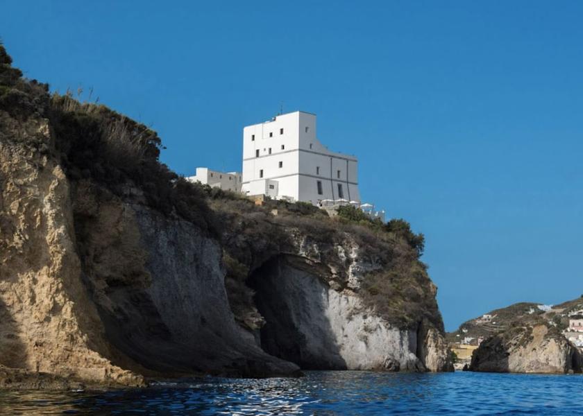 Lazio Ponza Exterior Detail