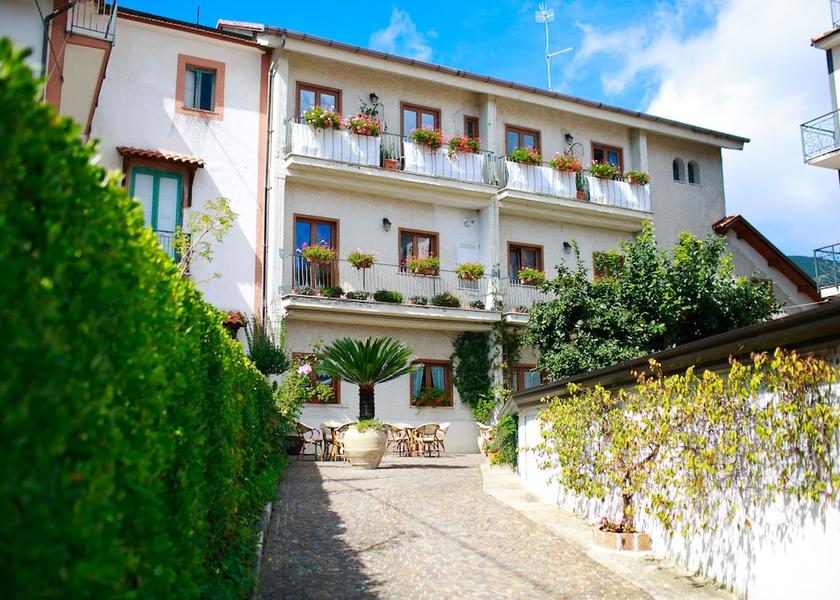 Campania Agerola Facade