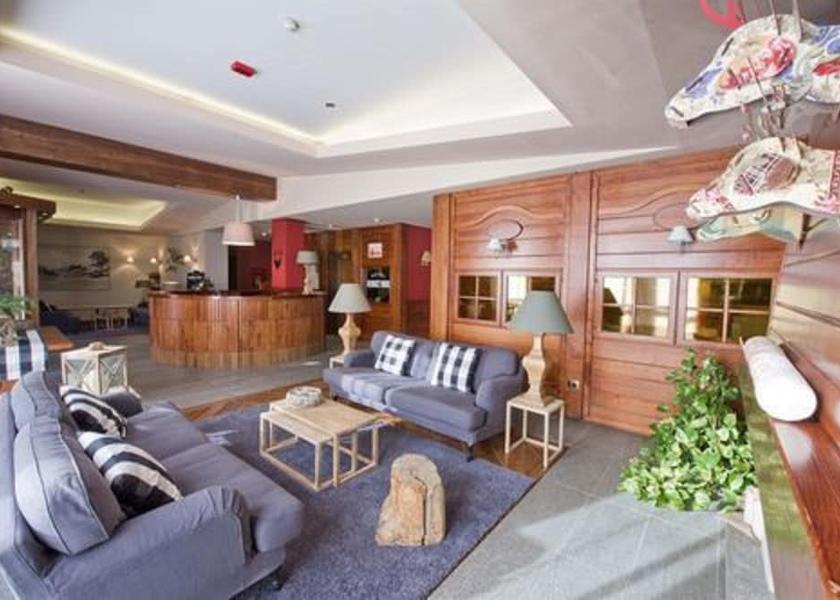 Valle d'Aosta Chatillon Lobby