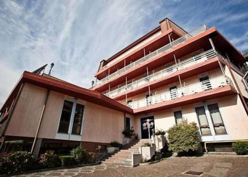 Valle d'Aosta Chatillon Facade