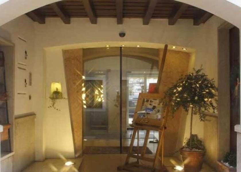 Veneto Feltre Interior Entrance