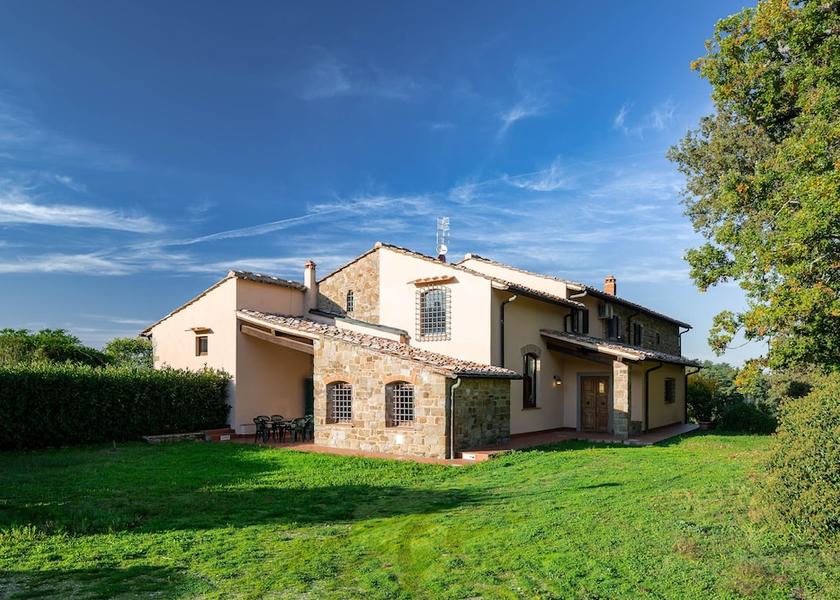 Tuscany Vaglia Exterior Detail