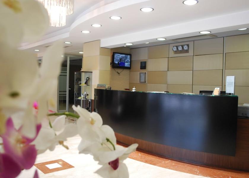 Campania Giugliano in Campania Reception