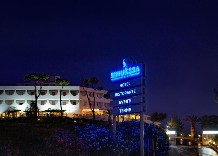 Campania Mondragone Facade