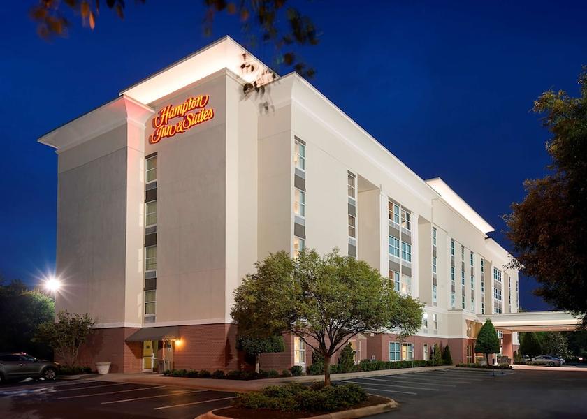 North Carolina Pineville Exterior Detail