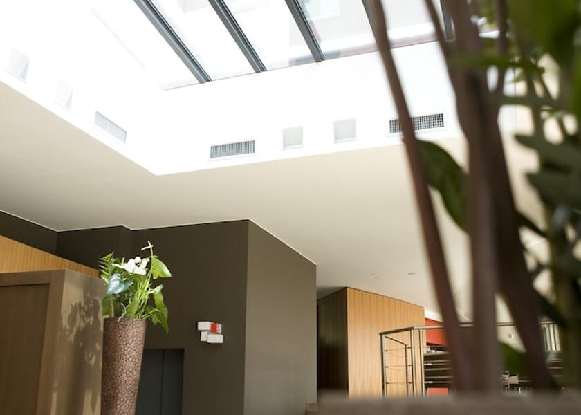 Lombardy Barzano Lobby