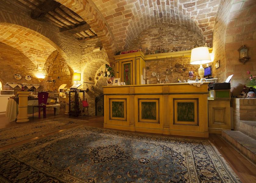 Marche Montecosaro Interior Entrance