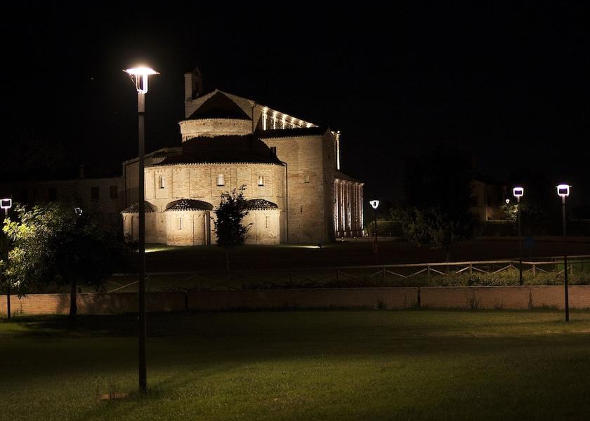 Marche Montecosaro Facade