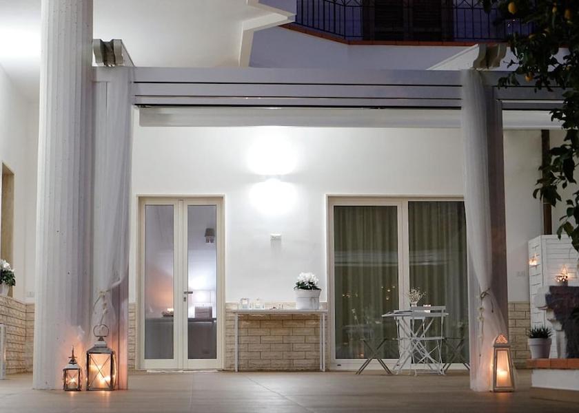 Puglia Grumo Appula Exterior Detail