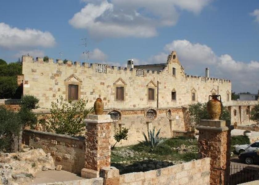 Puglia Cellino San Marco Exterior Detail