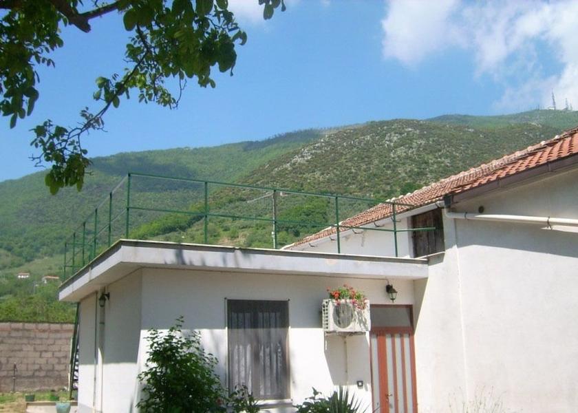 Campania Tramonti Exterior Detail