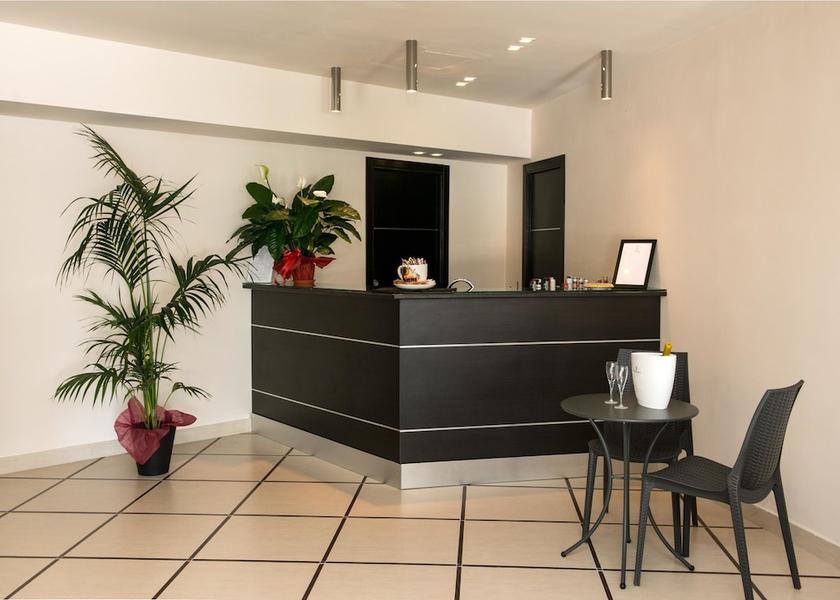 Sicily Sant'Alessio Siculo Bar (on property)