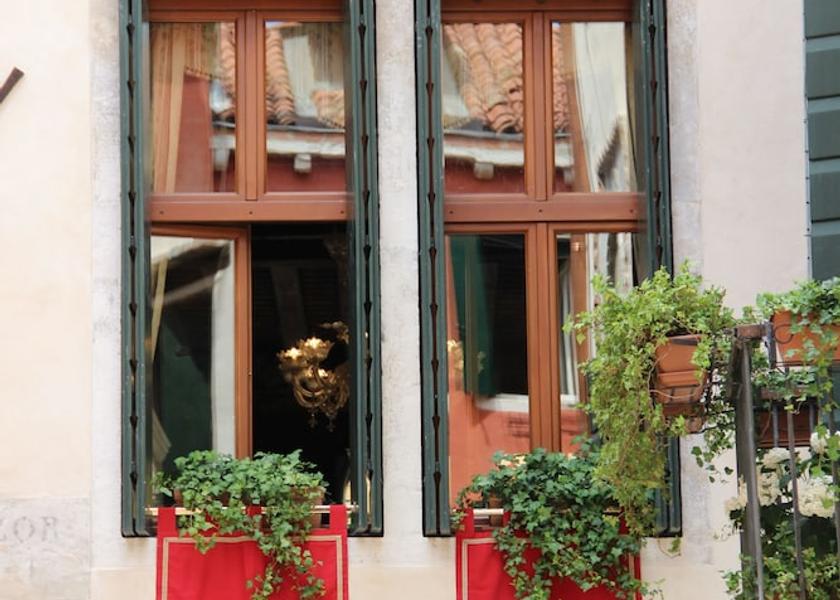 Veneto Venice Exterior Detail