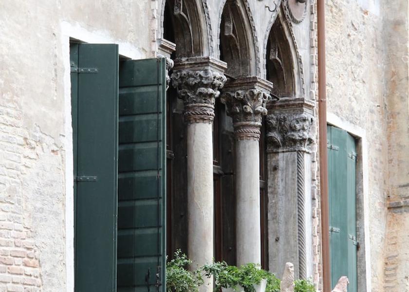 Veneto Venice Exterior Detail
