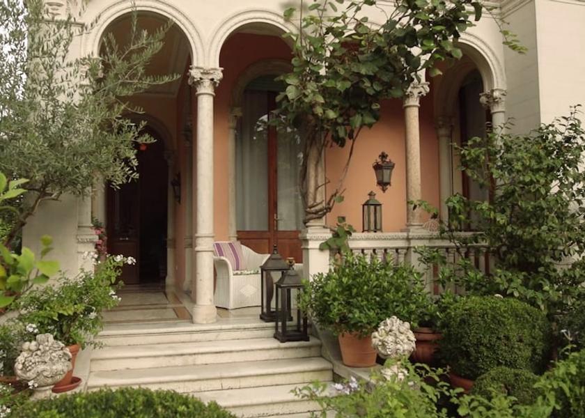 Veneto Follina Porch