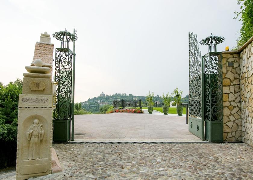 Veneto Verona Entrance