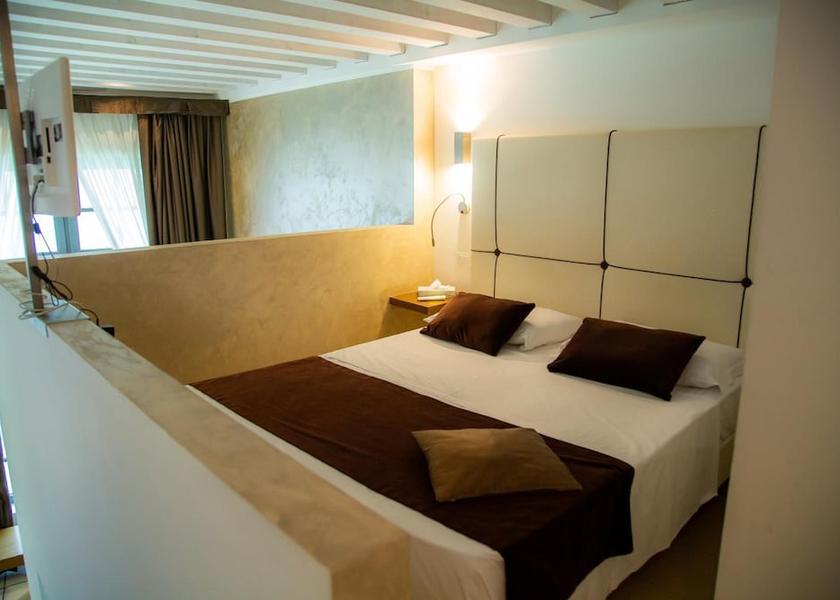 Veneto Venice Room