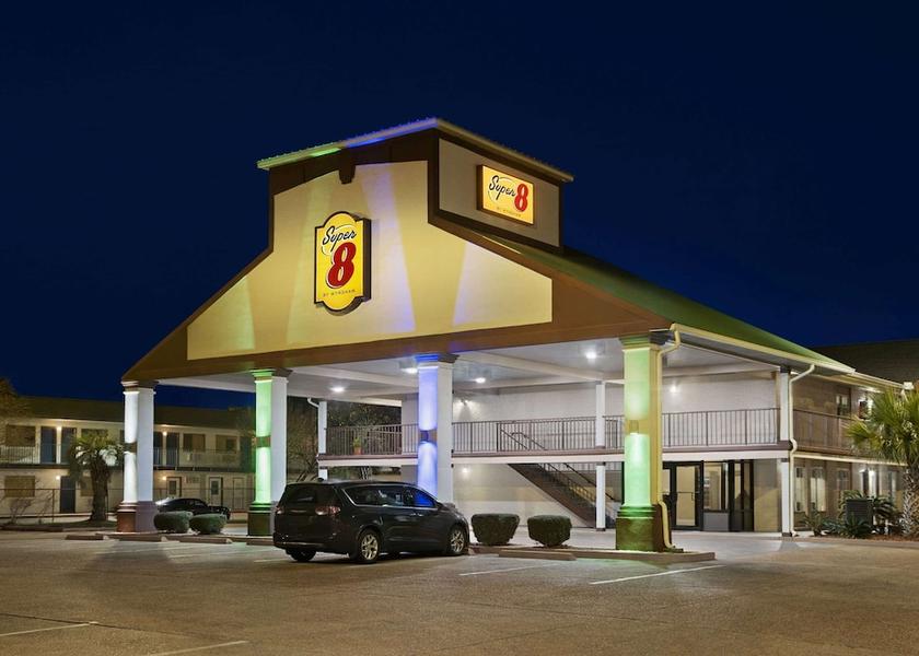 Mississippi Gulfport Exterior Detail