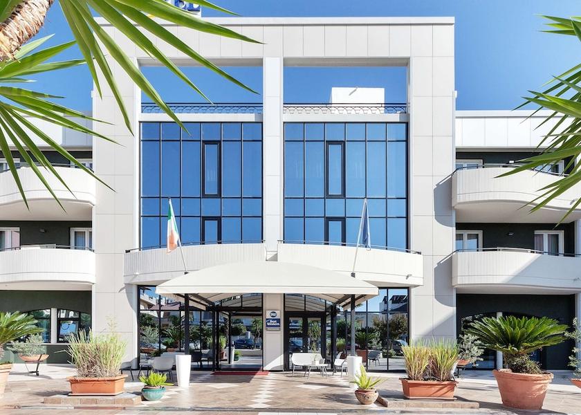 Basilicata Nova Siri Exterior Detail