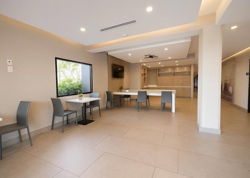California El Segundo Property amenity