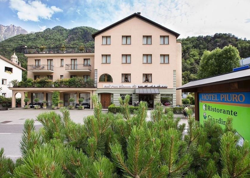 Lombardy Piuro Front of property