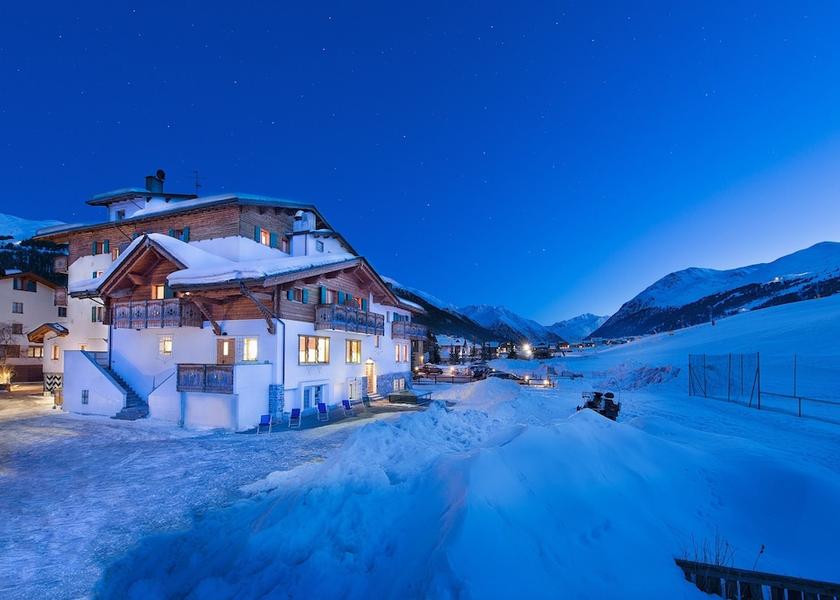 Lombardy Livigno Parking