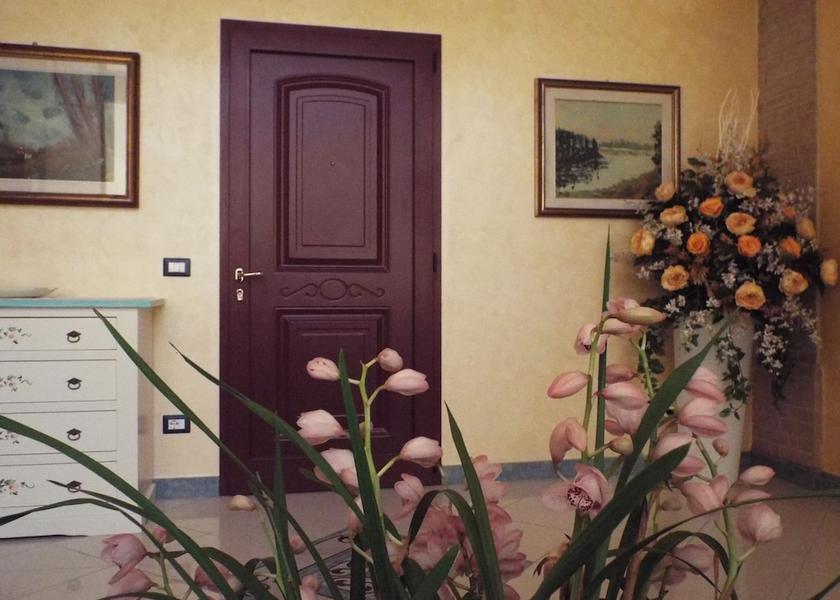 Emilia-Romagna Gattatico Interior Entrance