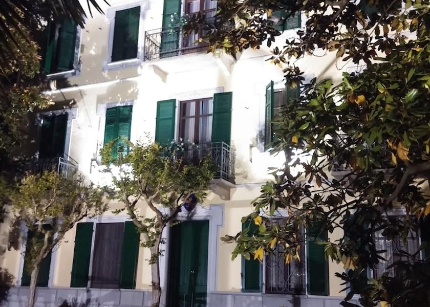 Piedmont Trofarello Facade