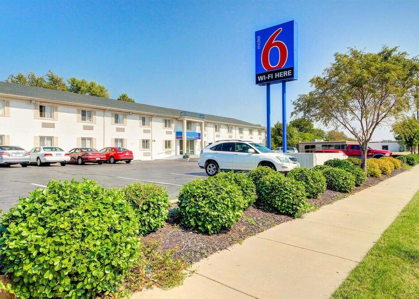 Kansas Wichita Facade