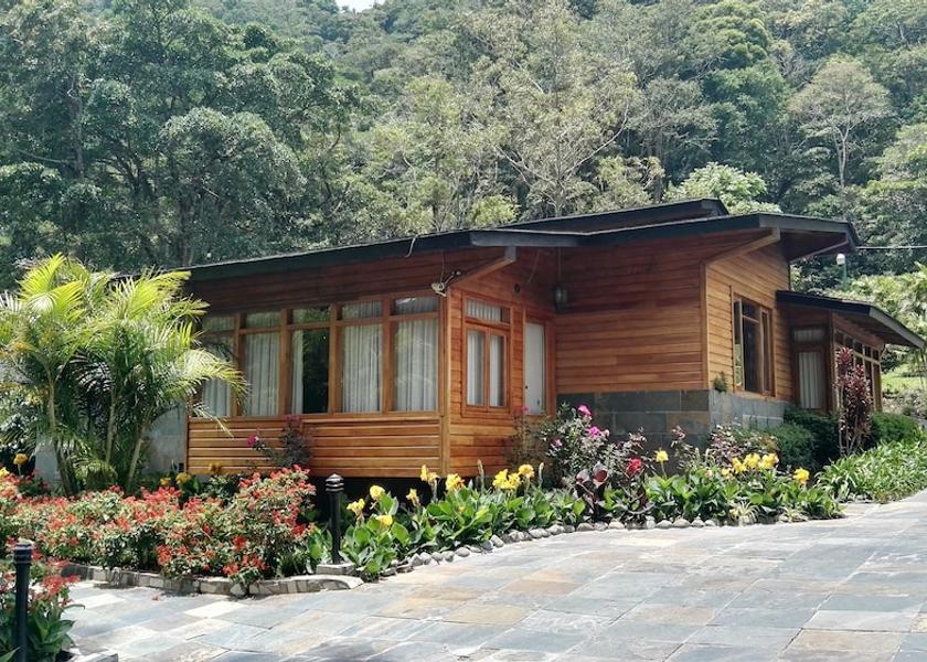 Chiriqui Volcan Exterior Detail