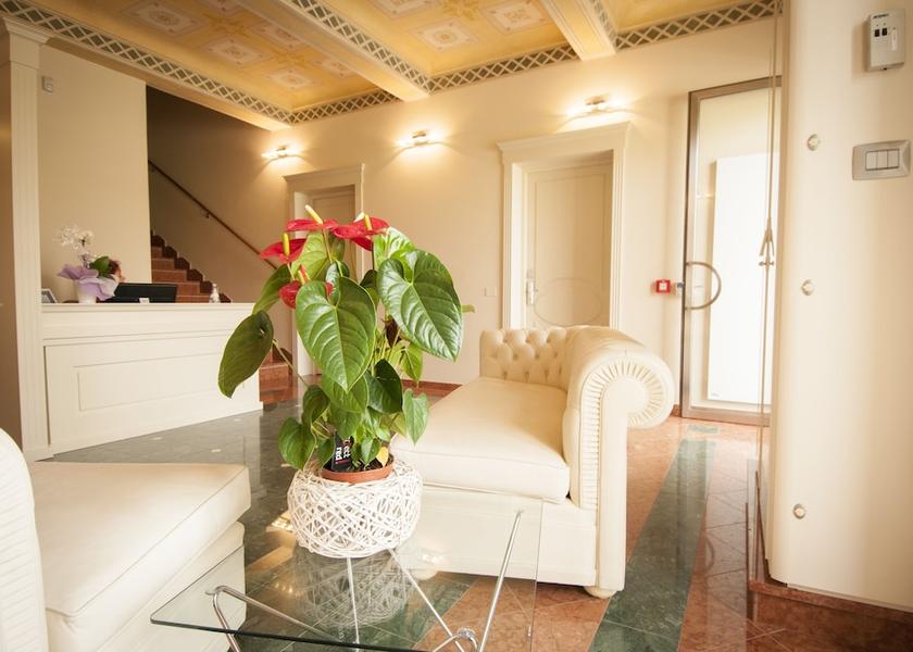 Emilia-Romagna Maranello Lobby
