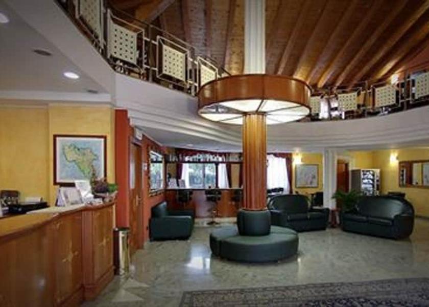 Lombardy San Genesio Ed Uniti Reception